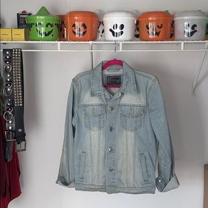 Men’s faded light blue denim jacket